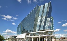 Doubletree By Hilton Edmonton Downtown Exterior photo