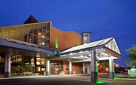 Holiday Inn Oakville Centre, An Ihg Hotel Exterior photo