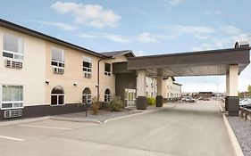 Days Inn & Suites By Wyndham Thompson Exterior photo