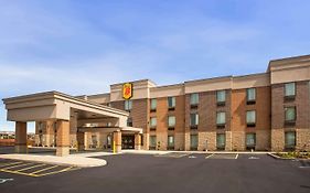 Super 8 By Wyndham St. Louis North Hotel Exterior photo