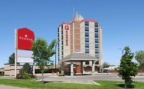 Ramada By Wyndham Lethbridge Exterior photo