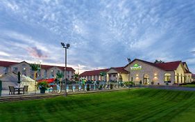 Wingate By Wyndham Wisconsin Dells Waterpark Hotel Exterior photo