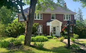 The Inn On Bay Gravenhurst Exterior photo