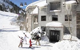 Palisades Tahoe Lodge Olympic Valley (Squaw Valley) Exterior photo