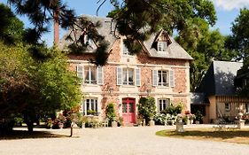 Manoir Des Lions De Tourgeville Exterior photo