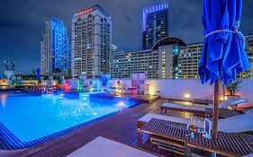 Night Hotel Bangkok - Sukhumvit 15 Banguecoque Exterior photo