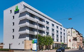 Holiday Inn Express Frankfurt Messe, An Ihg Hotel Frankfurt am Main Exterior photo