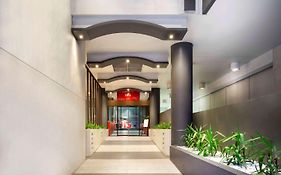 Ibis Melbourne Hotel And Apartments Exterior photo