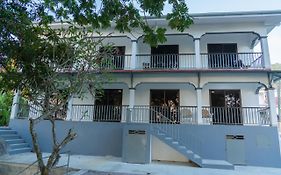 E&E Self Catering Beau Vallon (Mahe) Exterior photo