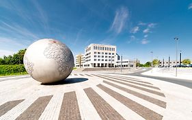 Vienna House By Wyndham Ernst Leitz Wetzlar Hotel Exterior photo