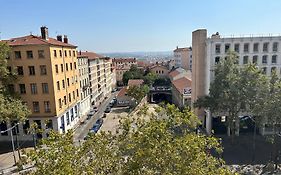 Hôtel de la Croix-Rousse Lyon Exterior photo