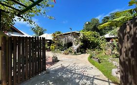 La Digue Holiday Villa Exterior photo