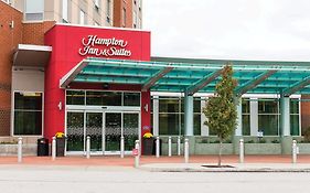 Hampton Inn & Suites Erie Bayfront Exterior photo