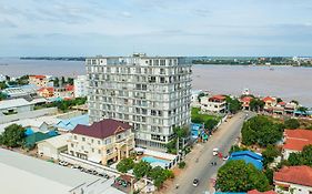 Mekongview 3 Condotel Phnom Penh Exterior photo