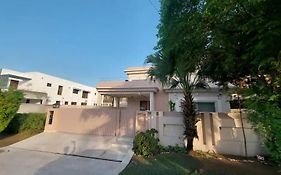 5 Bedrooms Furnished Separate Upper Portion House In Dha Phase 4, Lahore - Rent Is Exclusive Of Electricity And Shall Be As Per Actual Usage Exterior photo