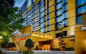 Courtyard By Marriott Atlanta Buckhead Exterior photo