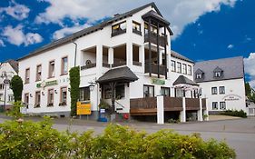 Landgasthof Zum Siebenbachtal Strotzbüsch Exterior photo