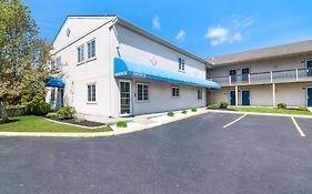 Econo Lodge Bethel - Danbury Exterior photo