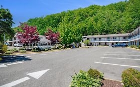 Americas Best Value Inn Torrington, Ct Exterior photo