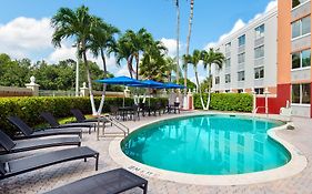 Holiday Inn Express Miami Airport Doral Area, An Ihg Hotel Exterior photo