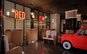 Radisson Red Belgrade Belgrado Exterior photo