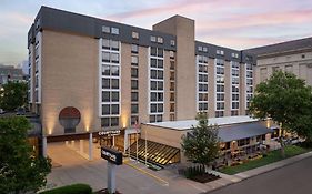 Courtyard By Marriott Pittsburgh University Center Exterior photo