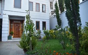 5 Bedroom Exquisite Villa In Top-View Area Addis Ababa Exterior photo