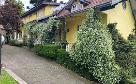 Apartamentos Sulla Collina Centro de Gramado localizado próximo da rua Coberta Exterior photo