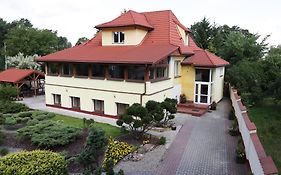 Willa Maksymilian Bed And Breakfast Bydgoszcz Exterior photo