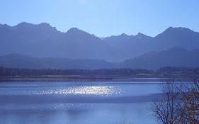 Gaestehaus Guggomos "Hopfen Am See" Fussen Room photo