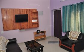 Srirangam Service Apartment Tiruchirappalli Exterior photo