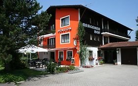 Bergener Hof Bergen (Bavaria) Exterior photo