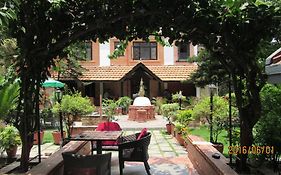 Hotel Ganesh Himal Catmandu Exterior photo