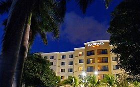 Courtyard By Marriott Miami At Dolphin Mall Exterior photo