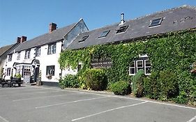 Somerset Arms Semington Exterior photo