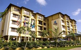 Sea Cliff Court Hotel & Luxury Apartments Dar es Salaam Exterior photo