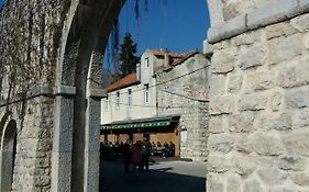 Apartman -Stan U Centru Trebinje Exterior photo