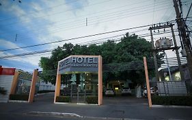 Bandeirantes Hotel Cuiabá Exterior photo