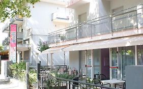 Hotel Midi Riccione Exterior photo