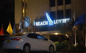 Beach Luxury Hotel Carachi Exterior photo