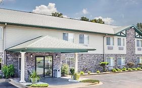 Super 8 By Wyndham Louisa Motel Exterior photo