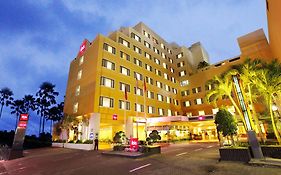 Ibis Malioboro Hotel Jogjacarta Exterior photo