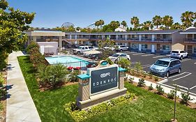 Eden Roc Inn & Suites Near The Maingate Anaheim Exterior photo