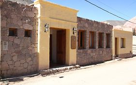 Casa De Piedra Purmamarca Exterior photo