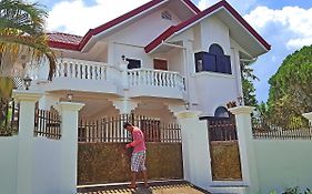 Sofias House Rental Tagbilaran Exterior photo