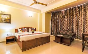 Fabhotel Kashish Residency Sector 26 Noida Exterior photo