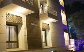 Stately Suites Mg Road Gurgaon Exterior photo