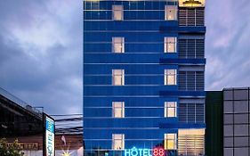 Hotel 88 Mangga Besar Raya 120 Jakarta By Wh Exterior photo