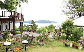 Rest Pension Namhae Exterior photo