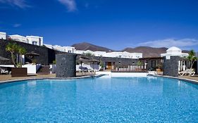 Apartamentos Livvo Coloradamar Playa Blanca (Lanzarote) Exterior photo